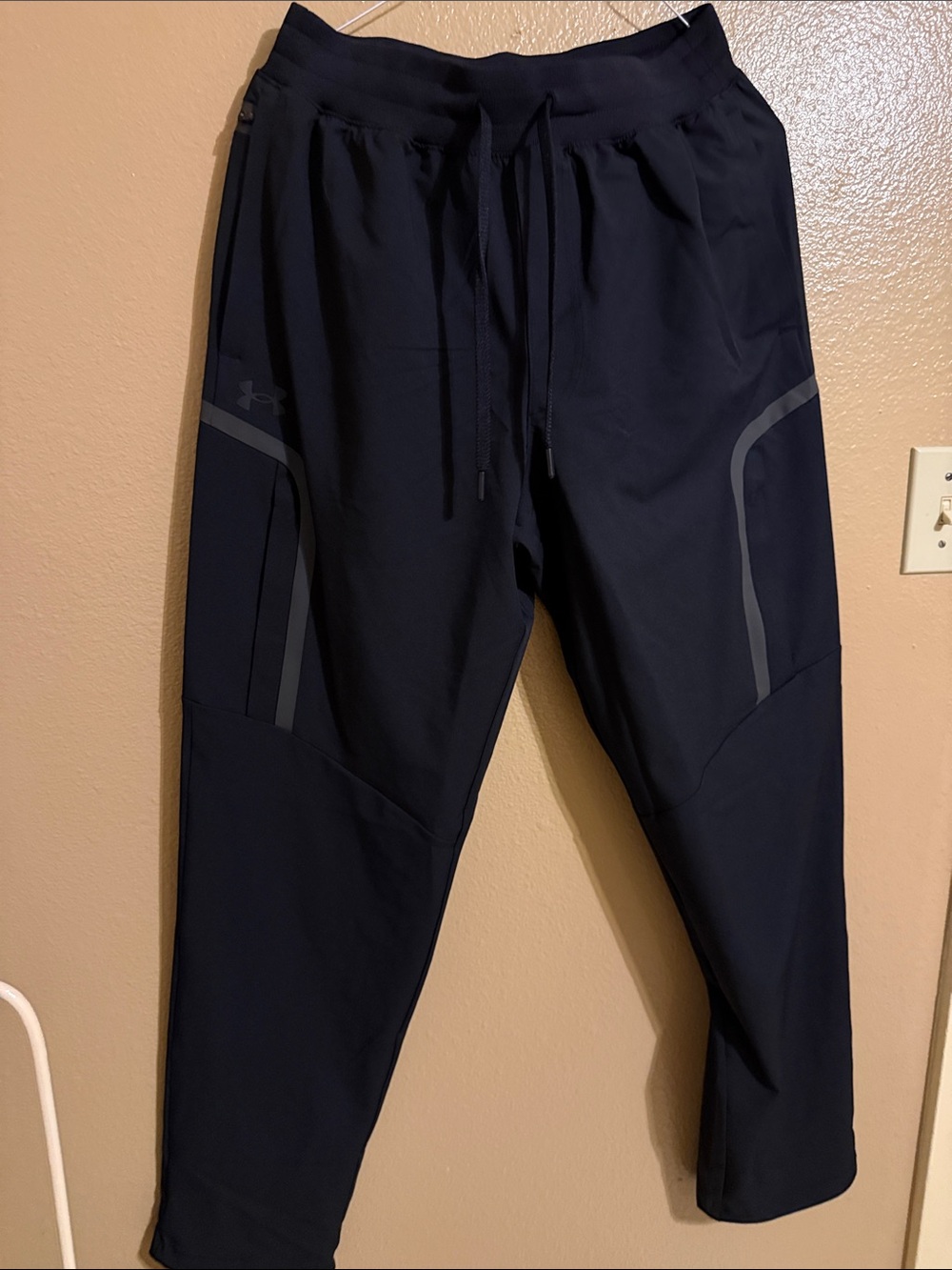 Under Armour Men’s Black Performance Joggers with Reflective Trim